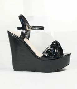 Thistle & Clover Black Bow Peep Toe Platform Dalia Wedges