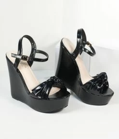 Thistle & Clover Black Bow Peep Toe Platform Dalia Wedges
