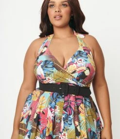 Unique Vintage Plus Size Tropical Botanical Print Tarrytown Hostess Dress Sale