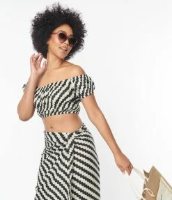 Compania Fantastica Sale Black & Cream Wavy Stripe Crop Top