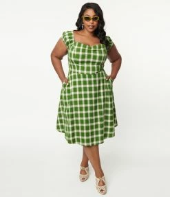 Lifestyle Group (UK) Ltd Sale Plus Size 1950s Green & White Plaid Swing Dress
