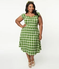 Lifestyle Group (UK) Ltd Sale Plus Size 1950s Green & White Plaid Swing Dress