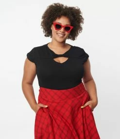 Lifestyle Group (UK) Ltd Clothing Plus Size Black Keyhole Knit Top