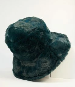 Q2 Emerald Plush Bucket Hat