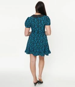 Smak Parlour Black & Blue Floral Print Smocked Fit & Flare Dress