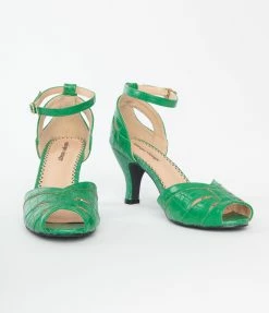 Unique Vintage Green Crocodile Peep Toe Heels