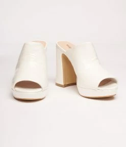 Heels & Wedges Unique Vintage White Open Toe Mule Heels