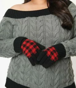 Joia Accessories Red & Black Buffalo Plaid Knit Gloves