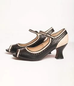 Ellie Shoes Trending Bettie Page Black & Nude Peep Toe Lydia Heels