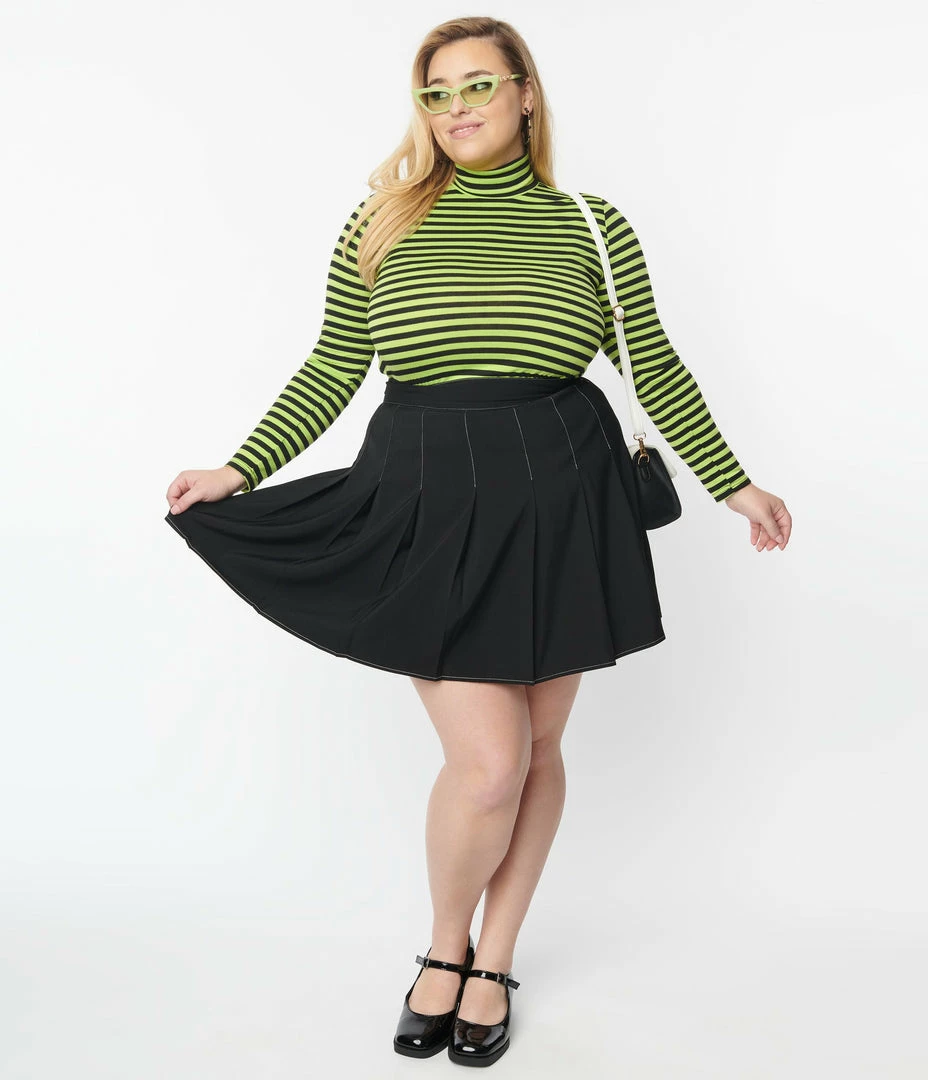 Trending Smak Parlour Plus Size Black Pleated Mini Skirt