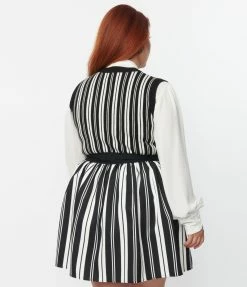 Beetlejuice X Unique Vintage Plus Size Black & White Stripe Crop Sweater Vest Fan Flair