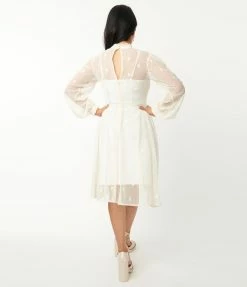 Unique Vintage Ivory Heart Mesh Leota Swing Dress