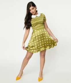 Sale Smak Parlour Green & White Daisies Smocked Fit & Flare Dress