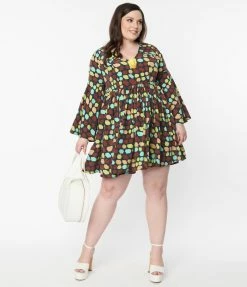 Smak Parlour Plus Size Brown & Yellow Geometric Aura Babydoll Dress