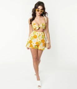 Glamorous Green & Yellow Retro Daisy Print Shorts