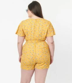 SHEEN Clothing Ltd Plus Size Yellow & White Floral Print Cora Romper