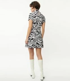 Smak Parlour Black & White Psychedelic Floral Mini Skirt