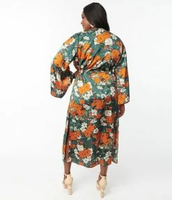 Unique Vintage Plus Size Dark Green & Orange Floral Long Sleeved Kimono