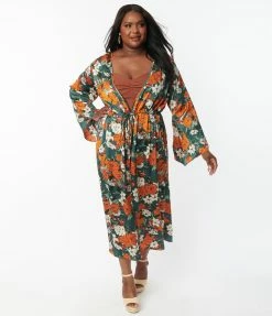 Unique Vintage Plus Size Dark Green & Orange Floral Long Sleeved Kimono