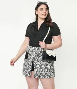 Sale Unique Vintage Plus Size Black & White Zebra Print Hide & Seek Skort