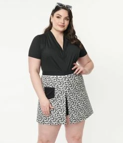 Sale Unique Vintage Plus Size Black & White Zebra Print Hide & Seek Skort