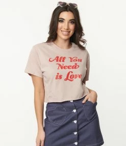 LA Show Room (ZUTTER) All You Need Is Love Graphic Crop Top