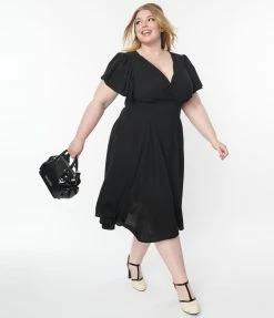 Trending Unique Vintage Plus Size Black Texture Swing Dress