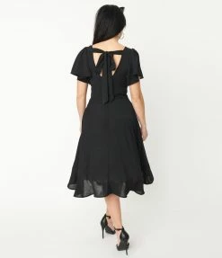 Trending Unique Vintage Black Texture Swing Dress