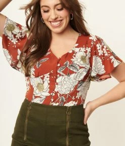 Unique Vintage Rust Red & White Floral Flutter Sleeve Blouse