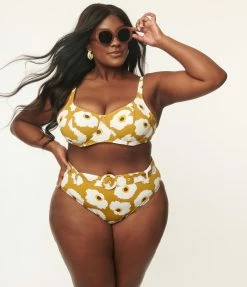 Kingdom & State Plus Size Olive & White Poppy Swim Top