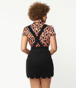 Trending Smak Parlour Navy & Red Chain Print Power Play Blouse