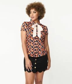 Trending Smak Parlour Navy & Red Chain Print Power Play Blouse