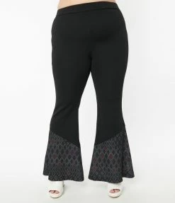 Harley Quinn X Smak Parlour Plus Size Black & Red Argyle Flare Pants