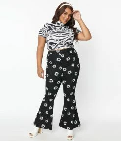 Sale Smak Parlour Plus Size Black & White Floral Print Into The Groove Flare Jeans