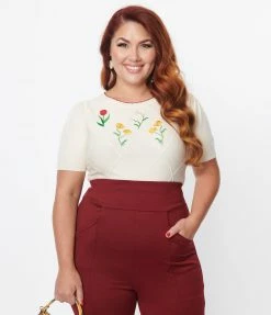 Trending Unique Vintage Plus Size Cream Floral Embroidered Sweater