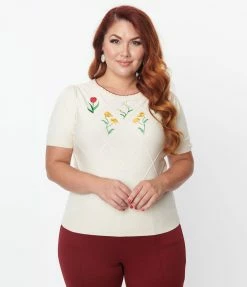 Trending Unique Vintage Plus Size Cream Floral Embroidered Sweater