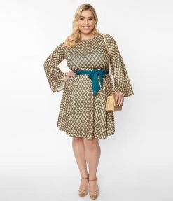 Trending Unique Vintage Plus Size Green & Gold Deco Motif Print Flare Dress