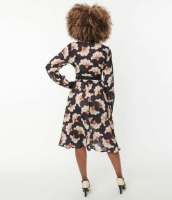 Trending Unique Vintage Black & Ivory Deco Floral Shirtdress