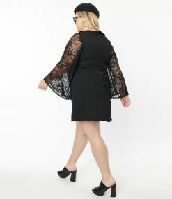 Clothing Smak Parlour Plus Size Black & Lace Sleeve Mini Dress