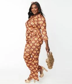 Wrap Unique Vintage Plus Size Rust Orange & Yellow Daisy Daze Print Jumpsuit