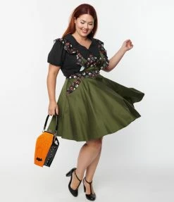 Universal Monsters X Unique Vintage Plus Size Monster Head Ruffle Pinafore Fan Flair