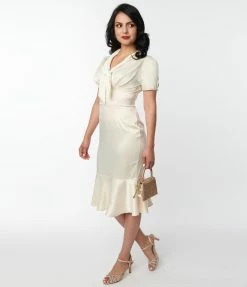 Unique Vintage Ivory Satin Holloway Bridal Dress