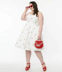 Magnolia Place Plus Size White & Red Raspberry Eyelet Ray Swing Dress Clothing