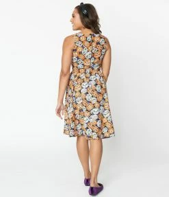 Sale Retrolicious Black & Spooky Pumpkins Flare Dress