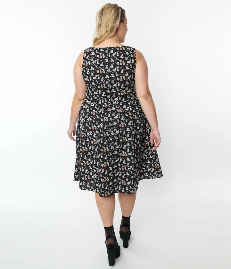 Retrolicious Plus Size Black & Spooky Pets Flare Dress