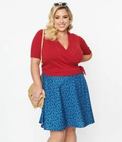 Retrolicious Plus Size Navy Sailboats Flare Skirt Clothing