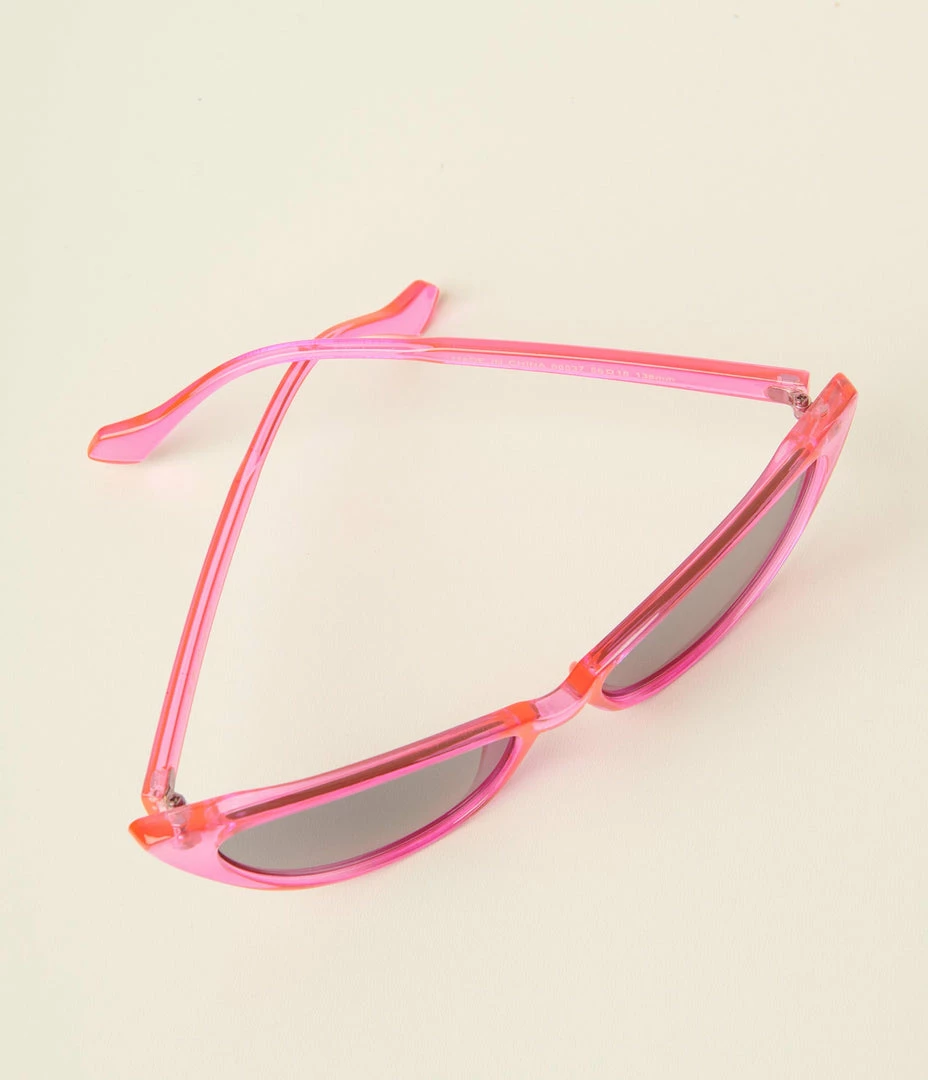 AJ Morgan Eyewear (B2B Wholesale) Hot Pink Sultry Cat Eye Sunglasses