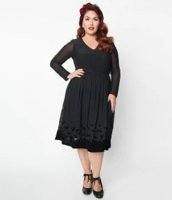 Collectif Plus Size Black Mesh Bat Border Swing Dress Sale