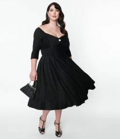 Unique Vintage Plus Size Black Velvet Lamar Swing Dress