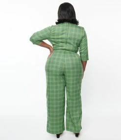 Collectif Plus Size Green Leaf Plaid Florina Jumpsuit